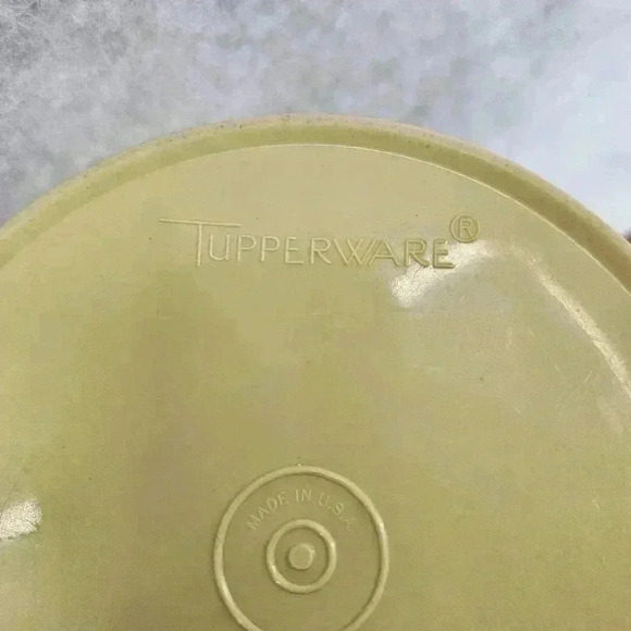 VINTAGE TUPPERWARE SERVALIER YELLOW COOKIE JAR CANISTER 807-1 - Picture 8 of 12